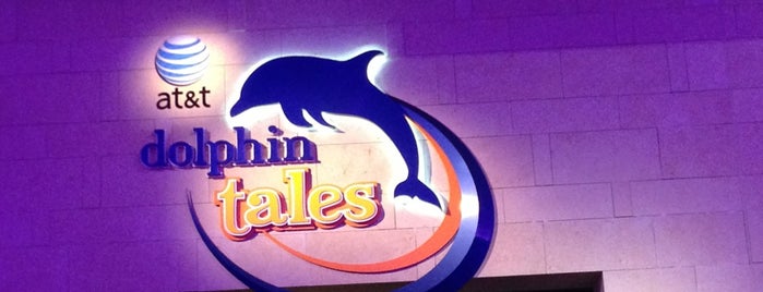 AT&T Dolphin Celebration is one of Lugares favoritos de John.