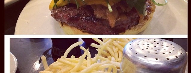 Gourmet Burger Kitchen is one of Locais curtidos por Giselle.