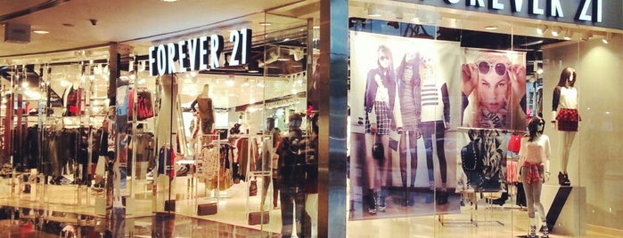 Forever 21 is one of Lieux qui ont plu à Dishani.