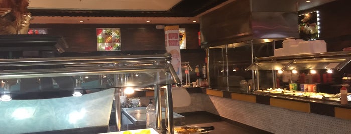 Ichiban Sushi Seafood Buffet is one of สถานที่ที่บันทึกไว้ของ Karina.