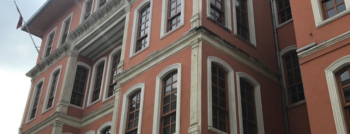 Istanbul Büyük Sehir Belediyesi Emlak Müdürlügü is one of Gülさんの保存済みスポット.