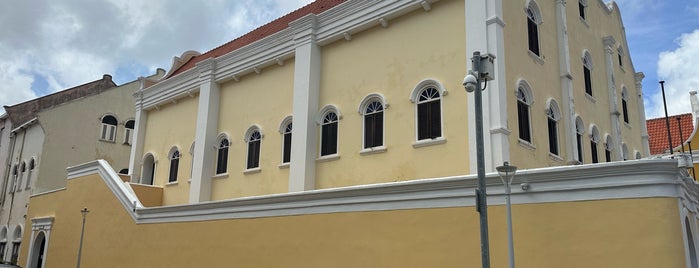 Mikvé Israel-Emanuel Synagogue is one of Curacao.