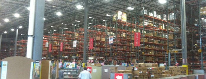 Scholastic Book Fairs Warehouse is one of Precision Devices.