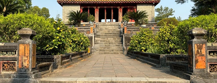 Lăng Minh Mạng (Minh Mang Tomb) is one of vn.