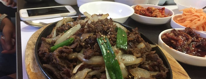 Gohyang Korean Restaurant is one of KENDRICK'ın Kaydettiği Mekanlar.