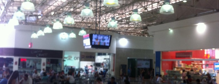 Pátio Central Shopping is one of com amigos.