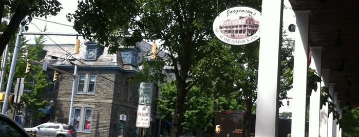 Dimmick Inn & Steakhouse is one of สถานที่ที่บันทึกไว้ของ Lizzie.