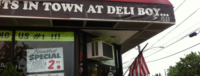 Deli Boy Deli & Caterers is one of Jacksonville: сохраненные места.
