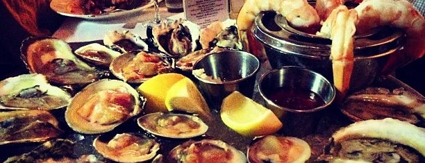 Docks Oyster Bar is one of The Life Aquatic 10X (NY).
