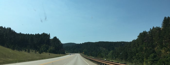 Black Hills National Forests is one of Lugares favoritos de Nate.
