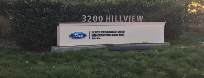Ford Innovation Center is one of Orte, die Diana gefallen.