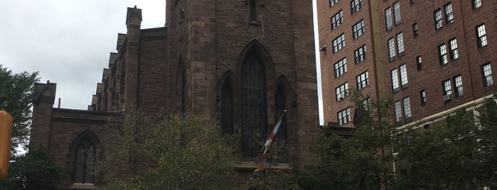 Church of the Ascension (Episcopal) is one of landmarks.
