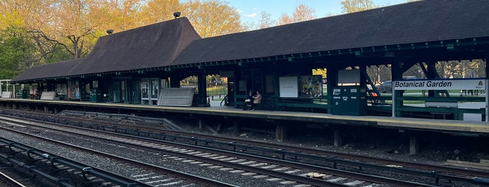 Metro North - Botanical Garden Train Station is one of Trainspotter Badge -- New York.