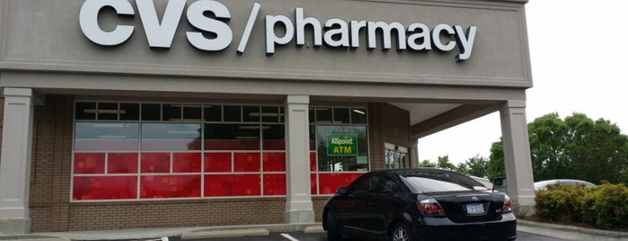 CVS pharmacy is one of Phyllis : понравившиеся места.