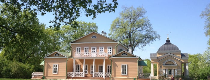 Музей-заповедник «Тарханы» is one of Lugares favoritos de Kaston.