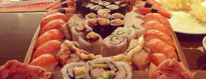 Sushi Yoshi is one of Lieux sauvegardés par Sarah.