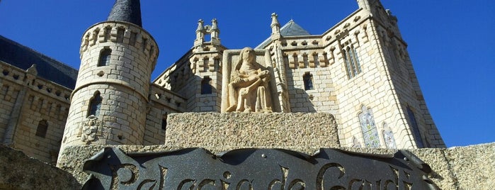 Astorga is one of Castilla y León.