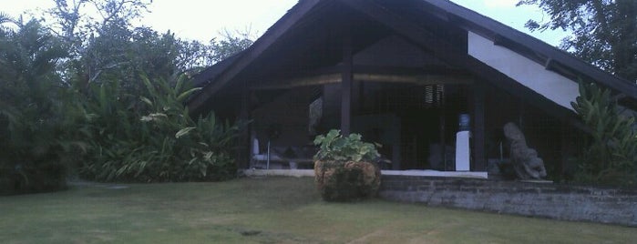 Villa Bali Bali is one of Lieux qui ont plu à Antti.