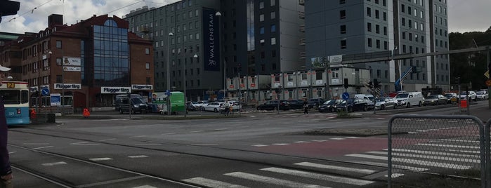 Hållplats Almedal (S) is one of Tram stops of Gothenburg.