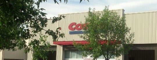 Costco is one of สถานที่ที่ John ถูกใจ.