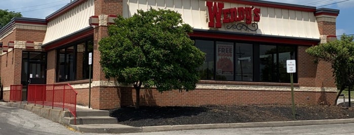 Wendy’s is one of burger joints rochester area.
