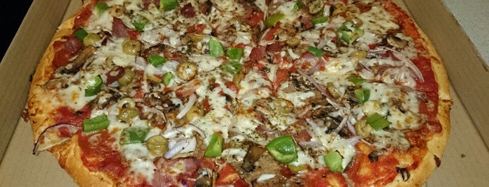 Toscana Pizza is one of สถานที่ที่บันทึกไว้ของ Brendan.