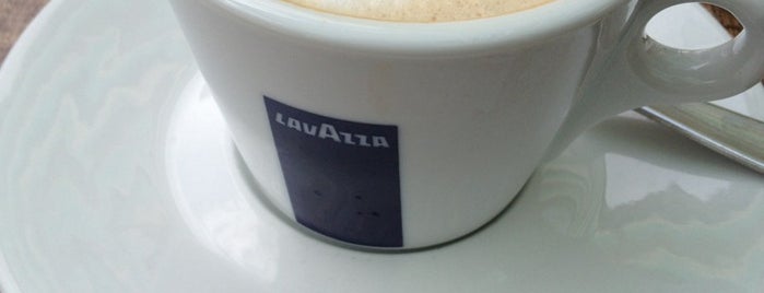 Café Cador is one of Lieux sauvegardés par Klaus.