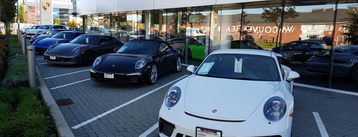 Porsche Centre Vancouver is one of Lieux qui ont plu à Fabio.