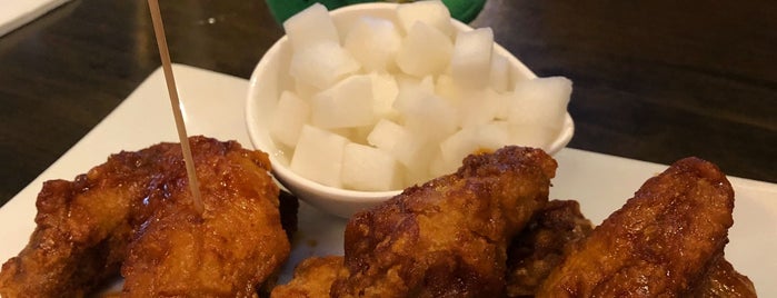 BonChon Chicken is one of Naumanさんのお気に入りスポット.
