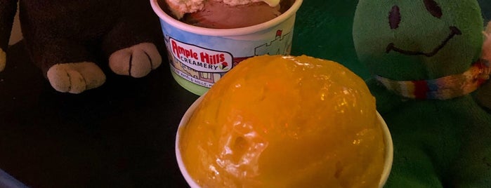 Ample Hills Creamery is one of Samuelさんのお気に入りスポット.