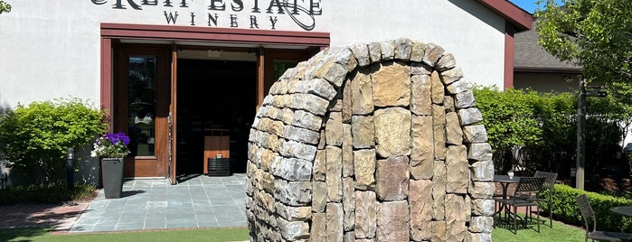 Reif Estate Winery is one of SMC 6 Days Tours.