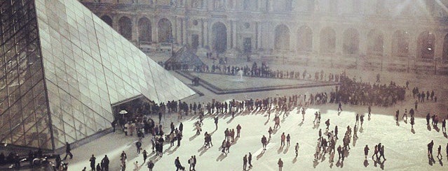 Louvre is one of Voyages.