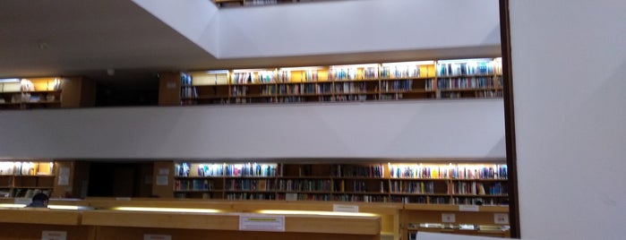 Biblioteca do Pólo 2 da FCTUC is one of Coworking and Wi-Fi Spaces @ Coimbra.