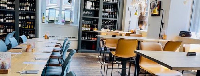 Brasserie Stadhuis is one of Schiedam on Instagram 🟡⚫️.