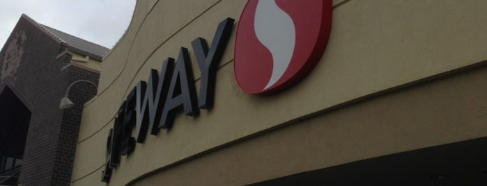 Safeway is one of Tempat yang Disukai CC.