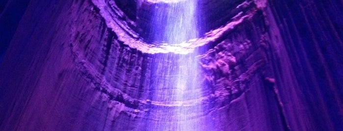 Ruby Falls is one of Natur Punkt.