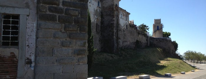 Castelo de Avis is one of Turismo sobre Rodas.