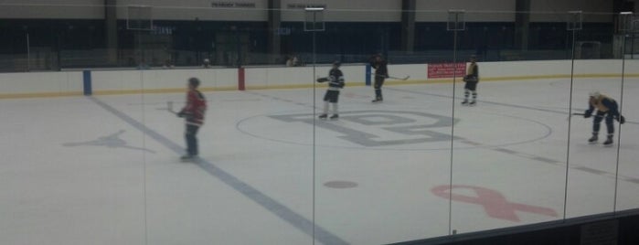 James McVann - Louis O'Keefe Memorial Rink is one of Patrice Mさんの保存済みスポット.