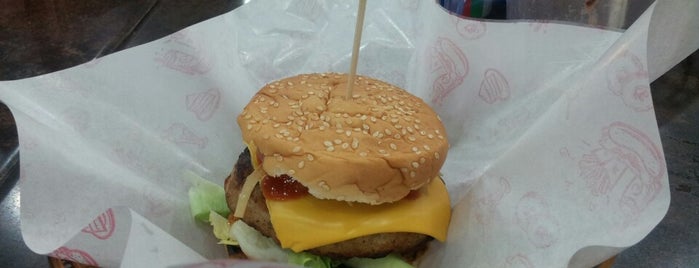 FlameGrilledBurgers is one of Dana Burger Joint Crawl.