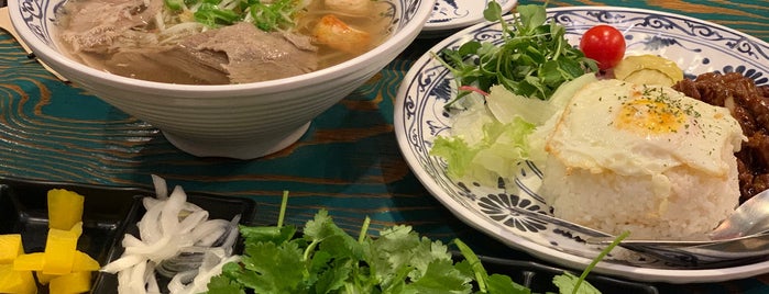 베트남노상식당 is one of gourmet.