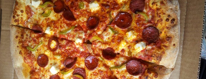 Domino's Pizza is one of Bordeaux : Les Meilleures Pizzas.