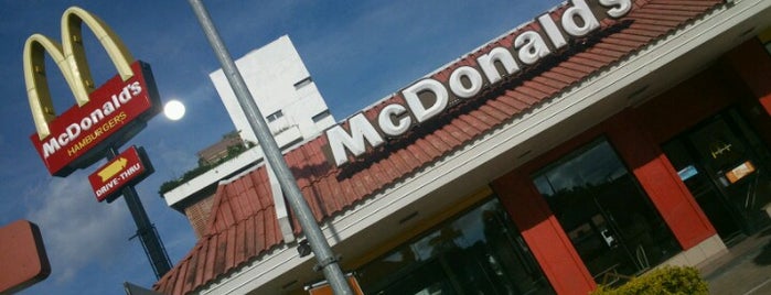 McDonald's is one of Locais curtidos por Edenilton.