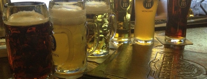 Naturlih Beer Club is one of Пабы и бары.