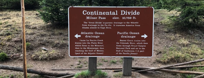 Continental Divide is one of Lugares favoritos de Debbie.