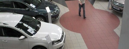 Автомир — официальный дилер Volkswagen is one of Vitalii : понравившиеся места.