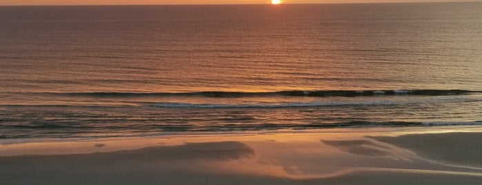 Ponce Inlet is one of สถานที่ที่ Lizzie ถูกใจ.