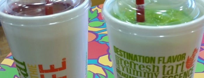 Tropical Smoothie Cafe is one of Lieux qui ont plu à Frank.