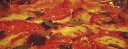 Federal Pizza is one of Lunch, Short Drive, Biltmore/Camelback & 24th St..