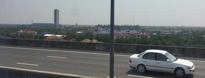 Bang Phli Noi Toll Plaza is one of ทางพิเศษบูรพาวิถี (Burapha Withi Expressway).