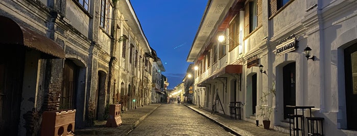 Calle Crisologo is one of Travel plans 2013.